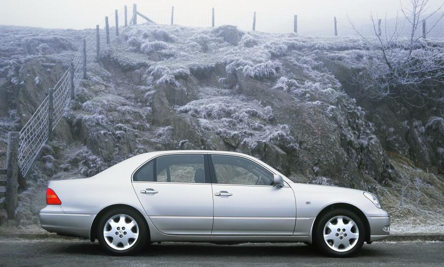  Lexus LS430 2001 года  (фото 3 из 56)